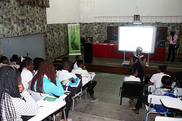 Campanha da União Africana na E.S.Francisco Manyanga